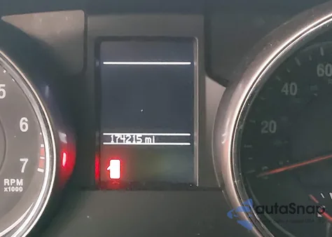 2013 Jeep Grand Cherokee Laredo z USA, uszkodzony, nr VIN 1C4RJFAG1DC620332